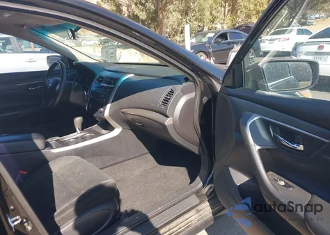 2015 Nissan Altima 2.5 from USA, damaged, VIN 1N4AL3AP1FC409050